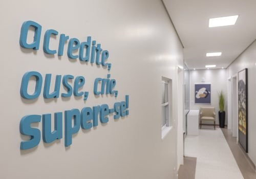 09-qenh6m7h2l1ik9z1nnh5pggm073pkhn0w03jy2aht8